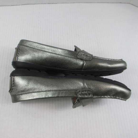 COACH Flash Metallic Leather Loafers 8 Silver Pewter Driving Flats A9377 - Picture 7 of 9